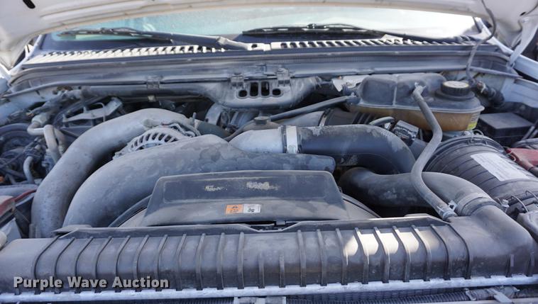 image for item DB0378 2005 Ford F450 Super Duty flatbed truck