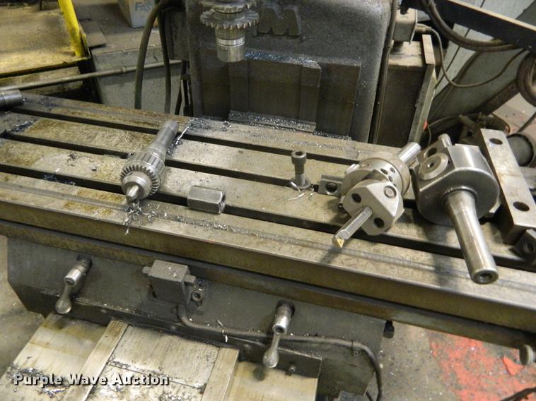 image for item DB1232 2001 Comet 3KUHD-B turret milling machine/vertical mill