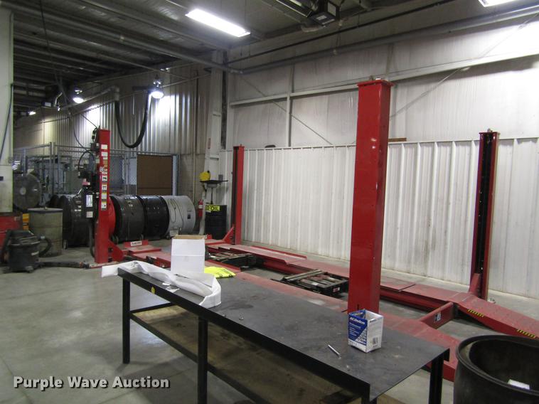 image for item DB1240 Hunter L441 alignment lift