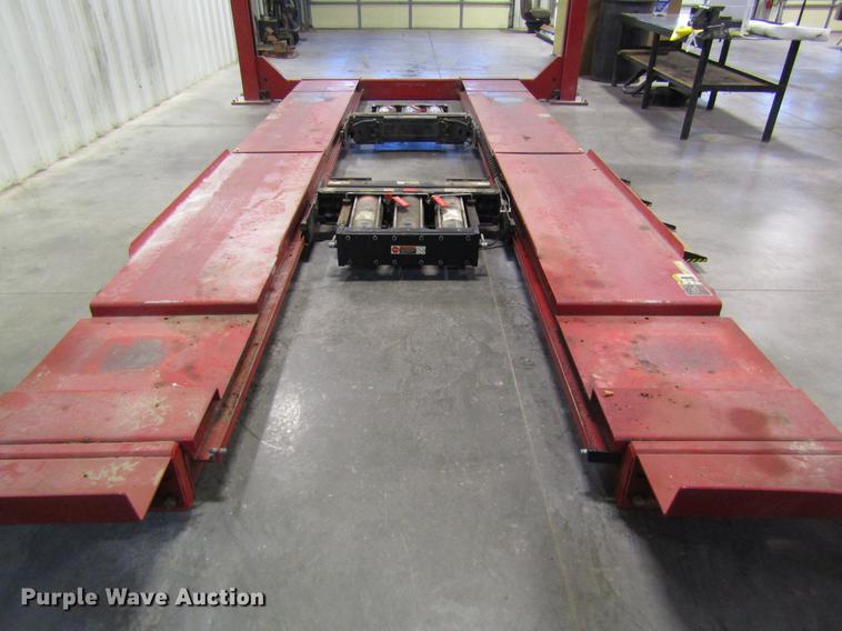 image for item DB1240 Hunter L441 alignment lift