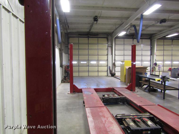 image for item DB1240 Hunter L441 alignment lift