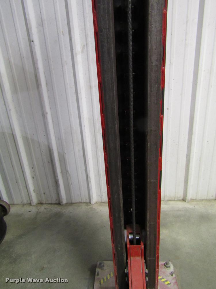 image for item DB1240 Hunter L441 alignment lift