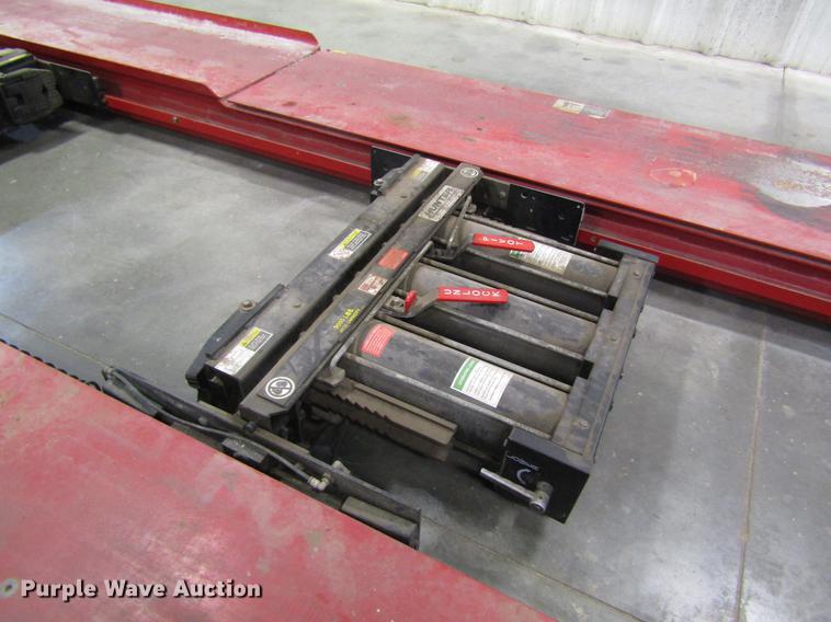 image for item DB1240 Hunter L441 alignment lift
