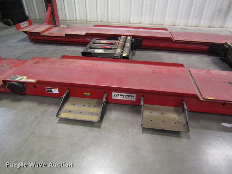 image for item DB1240 Hunter L441 alignment lift
