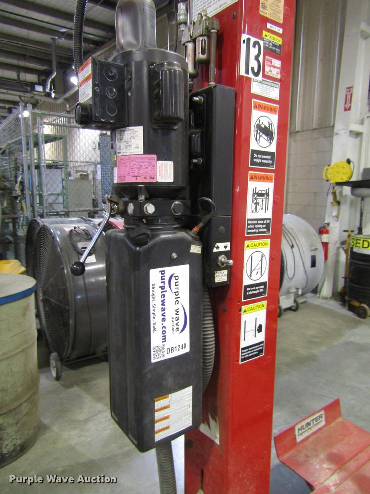 image for item DB1240 Hunter L441 alignment lift