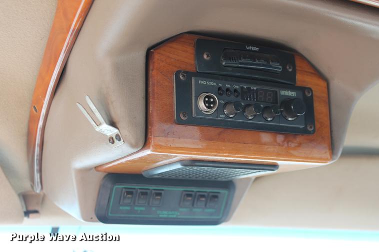 image for item DB5095 1999 Ford F450 Super Duty XLT Crew Cab flatbed truck