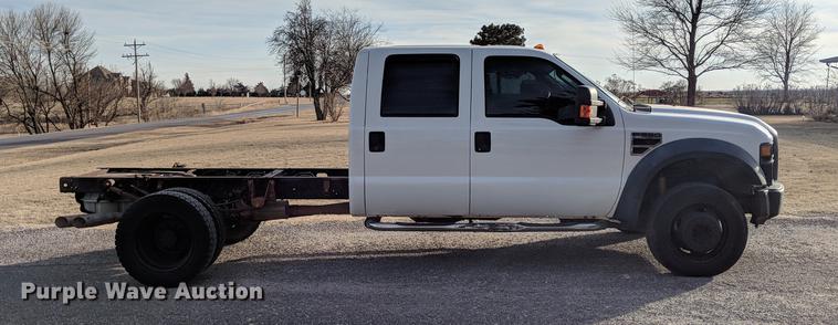 image for item DB5114 2008 Ford F550 Super Duty XL Crew Cab truck cab and chassis