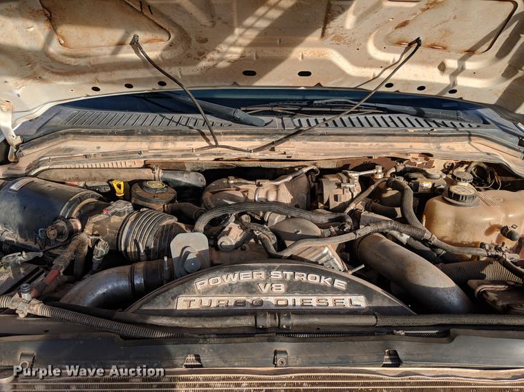 image for item DB5114 2008 Ford F550 Super Duty XL Crew Cab truck cab and chassis