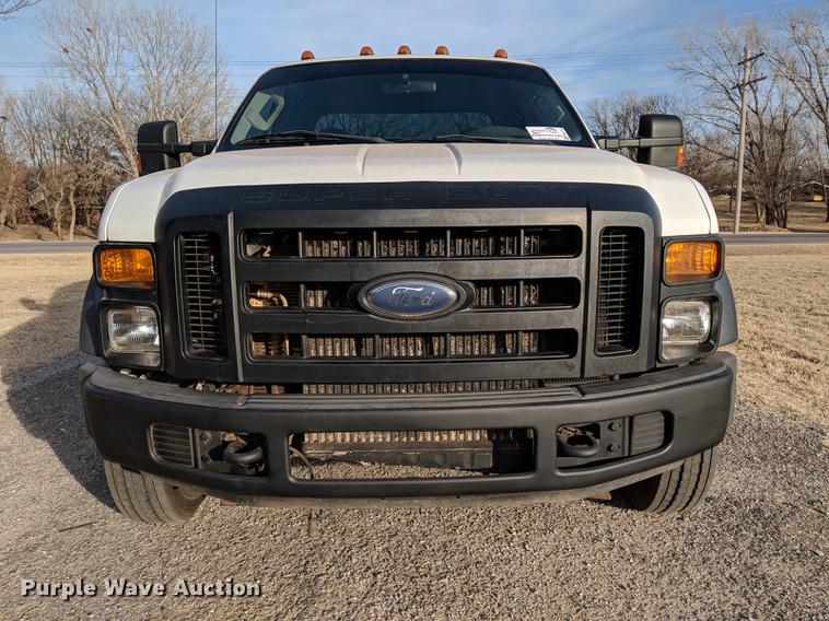 image for item DB5114 2008 Ford F550 Super Duty XL Crew Cab truck cab and chassis