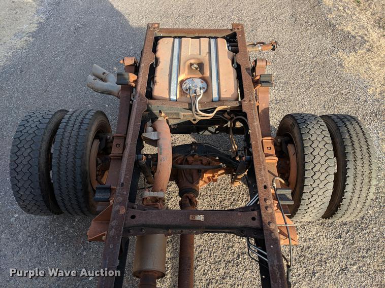 image for item DB5114 2008 Ford F550 Super Duty XL Crew Cab truck cab and chassis