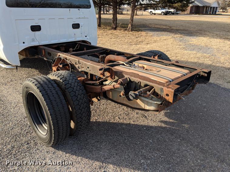 image for item DB5114 2008 Ford F550 Super Duty XL Crew Cab truck cab and chassis