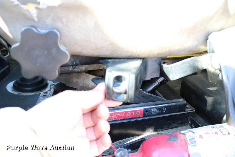 image for item DB6596 2004 Freightliner FL70 box truck