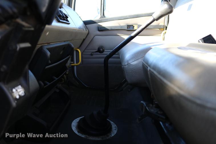 image for item DB6596 2004 Freightliner FL70 box truck