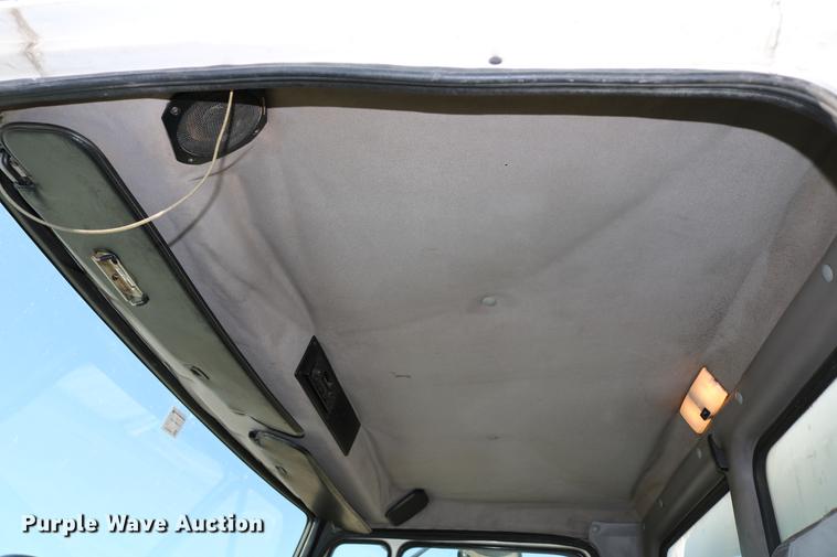 image for item DB6596 2004 Freightliner FL70 box truck