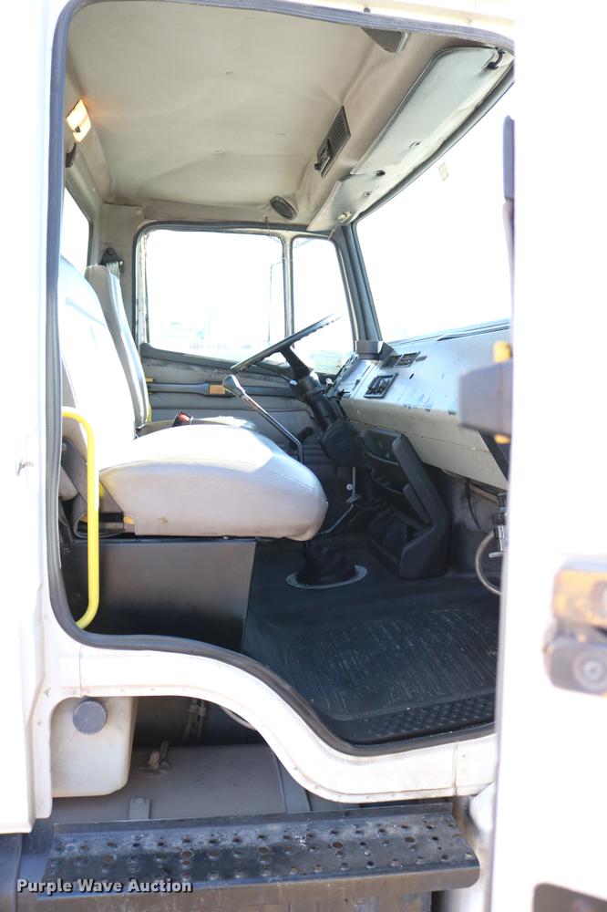 image for item DB6596 2004 Freightliner FL70 box truck