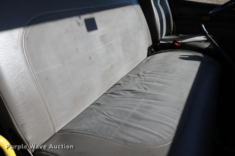 image for item DB6596 2004 Freightliner FL70 box truck