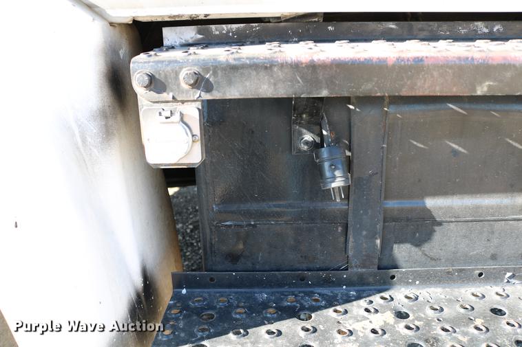 image for item DB6596 2004 Freightliner FL70 box truck