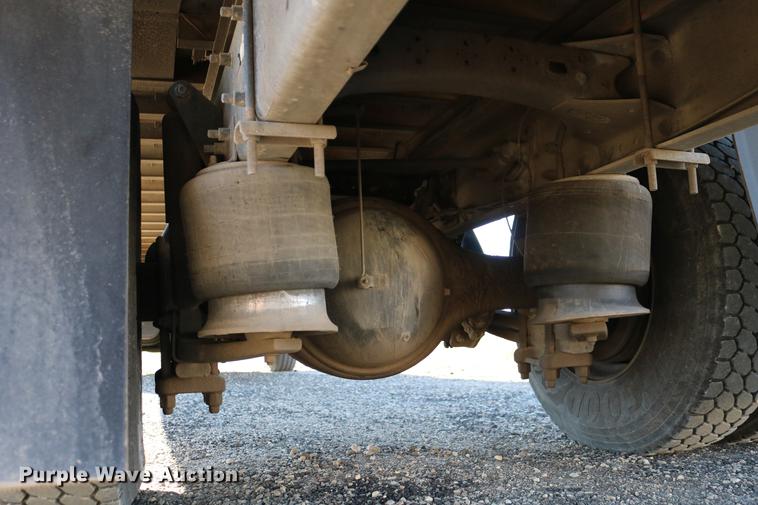 image for item DB6596 2004 Freightliner FL70 box truck