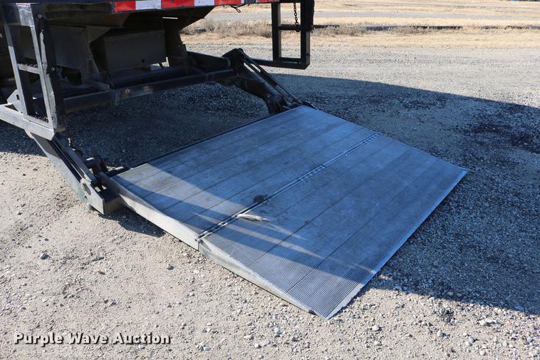 image for item DB6596 2004 Freightliner FL70 box truck