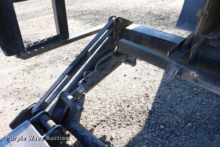 image for item DB6596 2004 Freightliner FL70 box truck