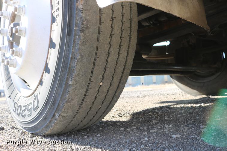 image for item DB6596 2004 Freightliner FL70 box truck