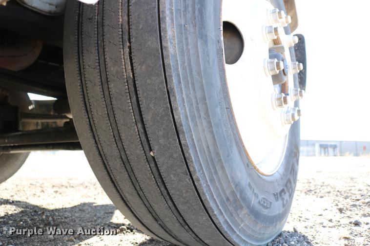 image for item DB6596 2004 Freightliner FL70 box truck