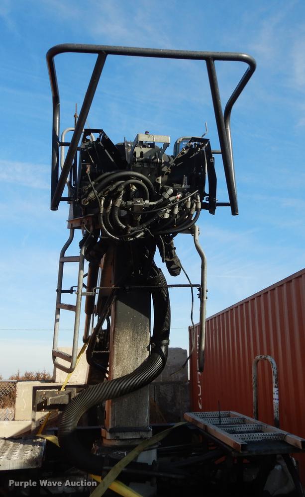 image for item DC0260 2009 IMT 12/78Z series crane grapple