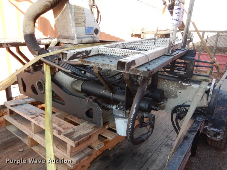 image for item DC0260 2009 IMT 12/78Z series crane grapple