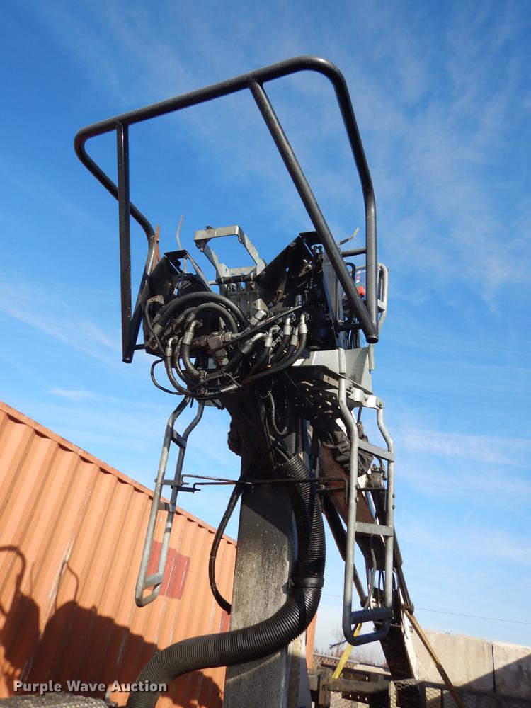 image for item DC0260 2009 IMT 12/78Z series crane grapple