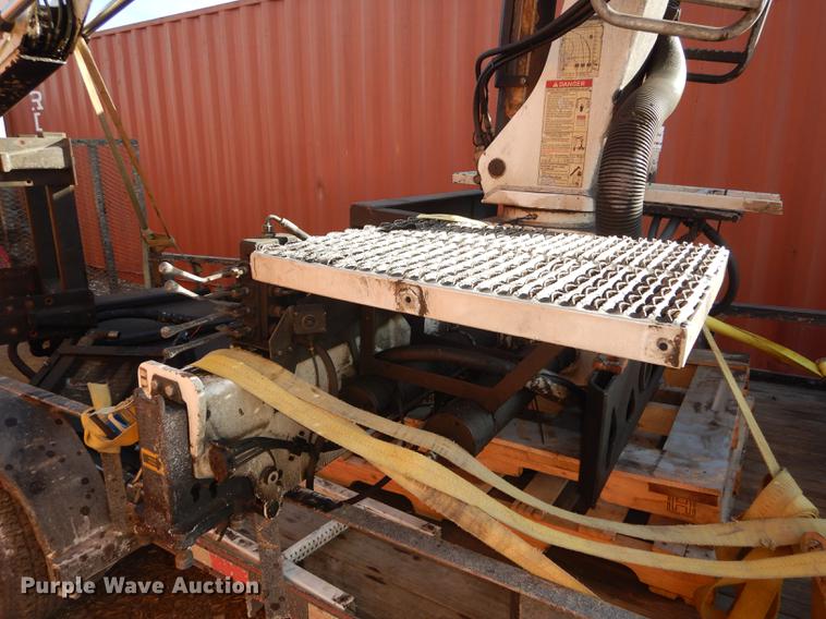 image for item DC0260 2009 IMT 12/78Z series crane grapple