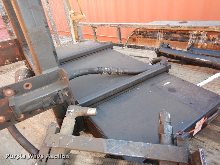 image for item DC0260 2009 IMT 12/78Z series crane grapple