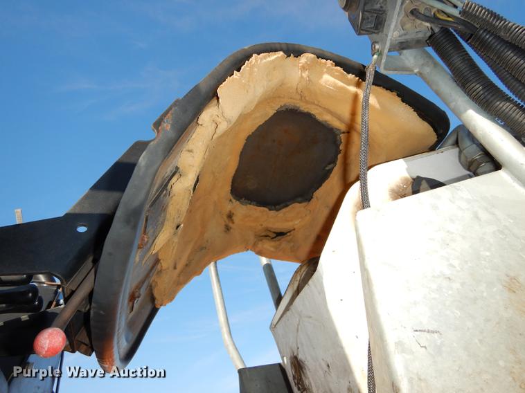 image for item DC0260 2009 IMT 12/78Z series crane grapple