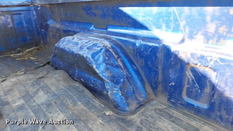 image for item DC0583 2003 Chevrolet Silverado 2500HD Ext. Cab pickup truck