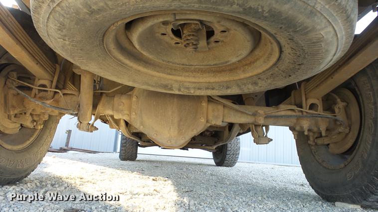 image for item DC0583 2003 Chevrolet Silverado 2500HD Ext. Cab pickup truck