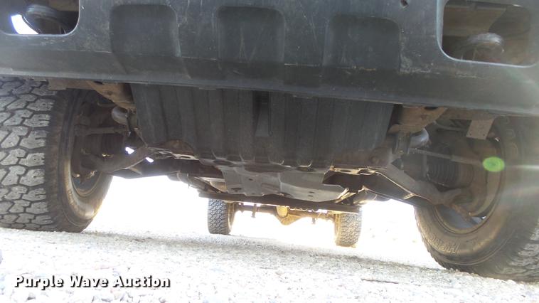 image for item DC0583 2003 Chevrolet Silverado 2500HD Ext. Cab pickup truck