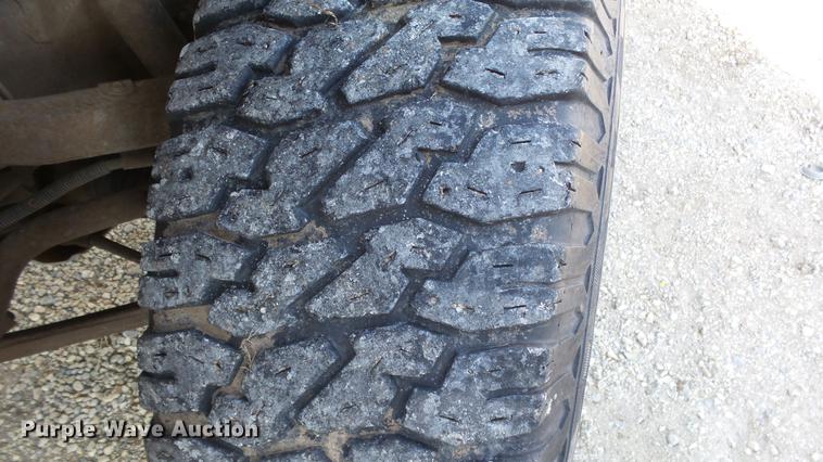 image for item DC0583 2003 Chevrolet Silverado 2500HD Ext. Cab pickup truck