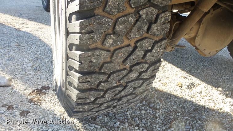 image for item DC0583 2003 Chevrolet Silverado 2500HD Ext. Cab pickup truck