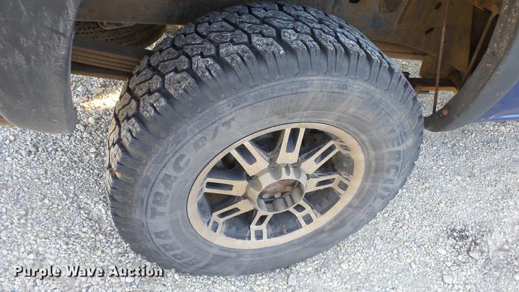 image for item DC0583 2003 Chevrolet Silverado 2500HD Ext. Cab pickup truck