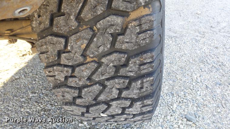 image for item DC0583 2003 Chevrolet Silverado 2500HD Ext. Cab pickup truck