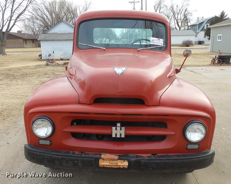 image for item DC0610 1956 International R-100 pickup truck