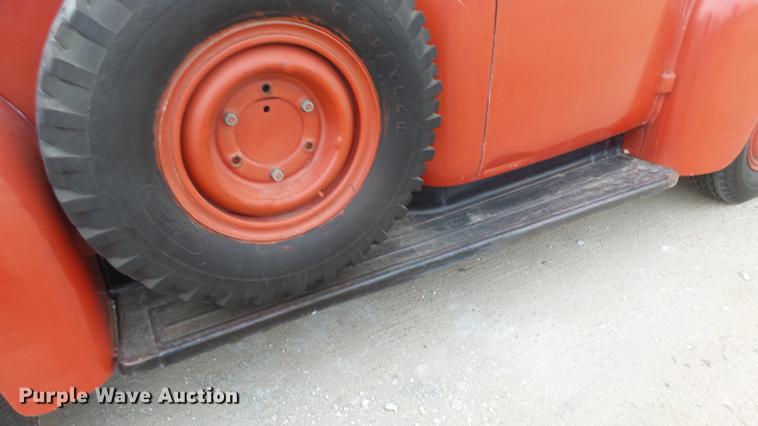 image for item DC0610 1956 International R-100 pickup truck