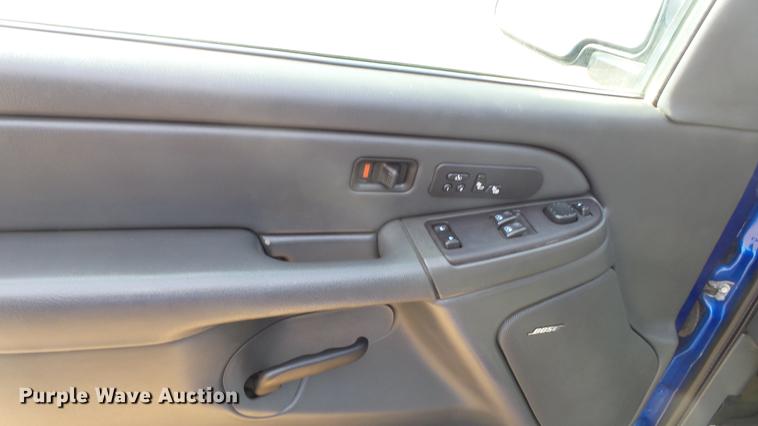 image for item DC0623 2004 GMC Sierra 1500 Ext. Cab pickup truck