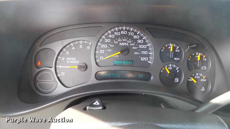 image for item DC0623 2004 GMC Sierra 1500 Ext. Cab pickup truck