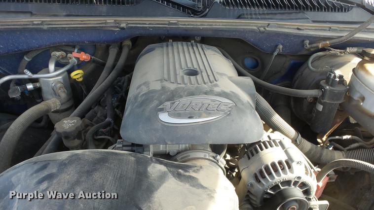 image for item DC0623 2004 GMC Sierra 1500 Ext. Cab pickup truck