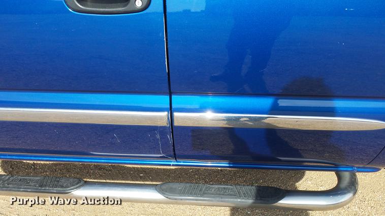 image for item DC0623 2004 GMC Sierra 1500 Ext. Cab pickup truck