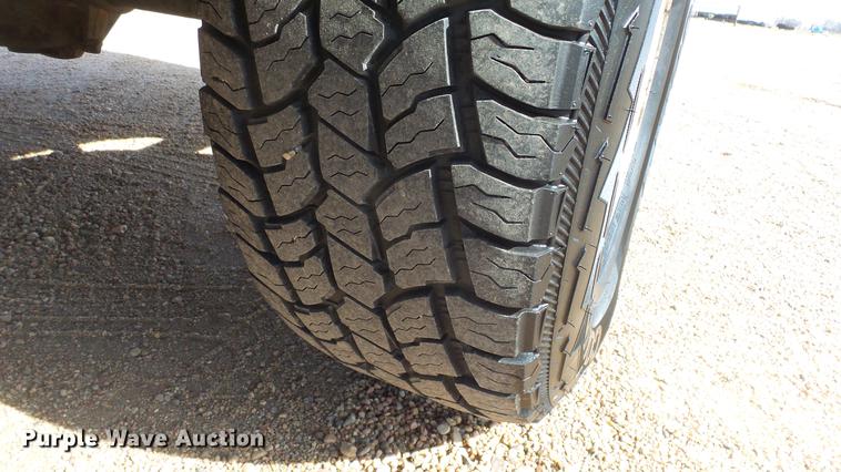 image for item DC0623 2004 GMC Sierra 1500 Ext. Cab pickup truck