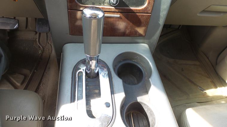 image for item DC0624 2006 Ford F150 SuperCrew pickup truck