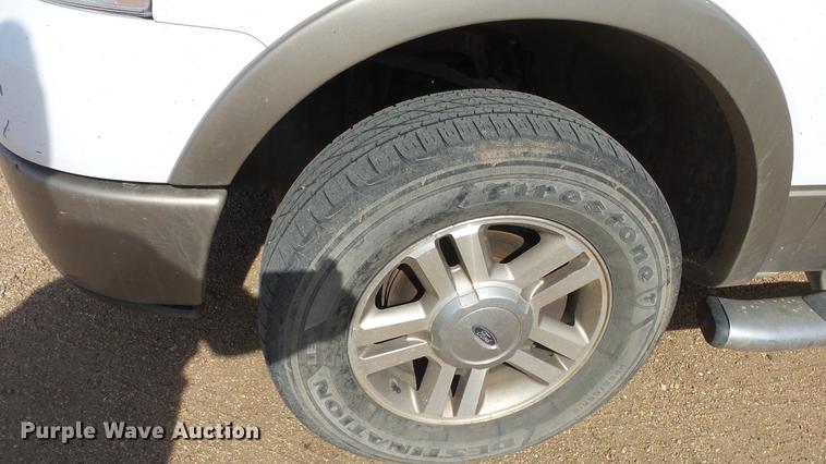 image for item DC0624 2006 Ford F150 SuperCrew pickup truck