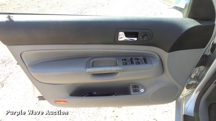 image for item DC0650 2003 Volkswagen Jetta