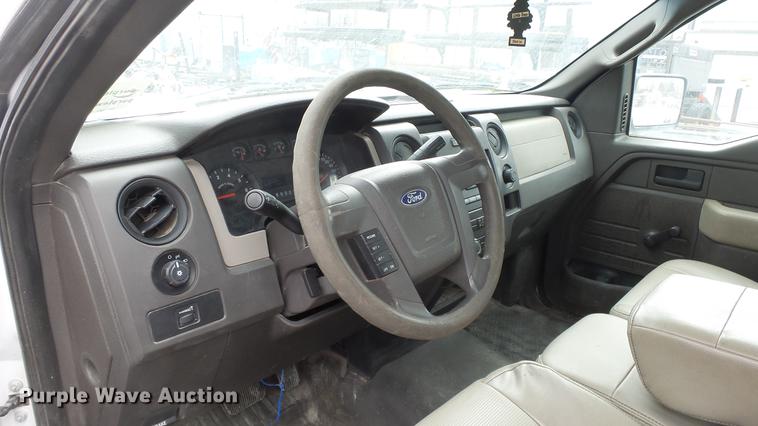 image for item DC0652 2010 Ford F150 XL pickup truck